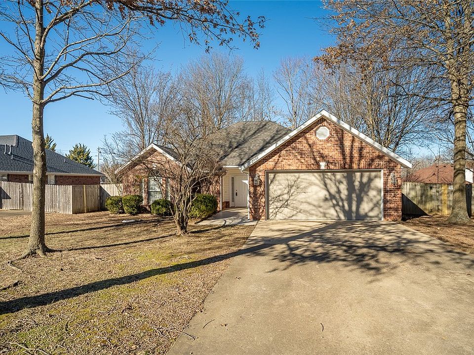 1st image of 2900 Drexelwood Dr