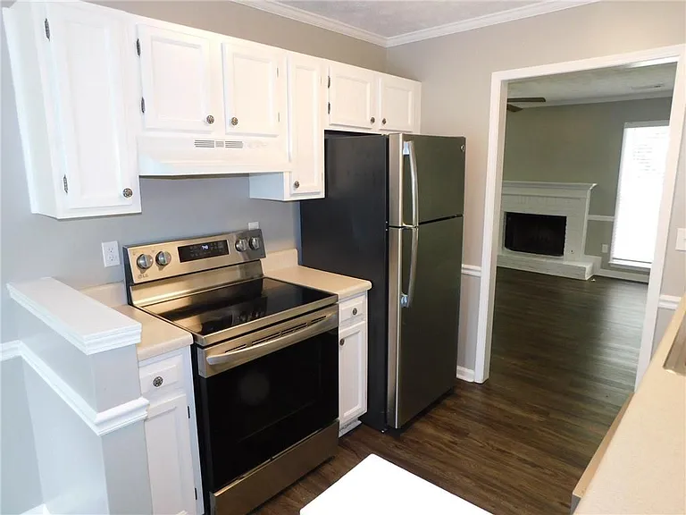 2775 New South Dr — Photo 6