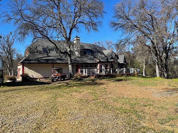 Another view facing rolling hills with great trails!