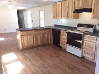 2 bed, 1000 sqft, $1,300 — Photo 3