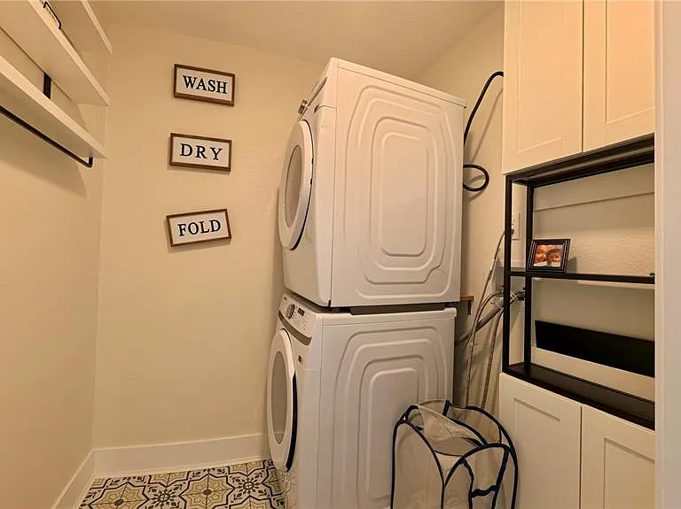 16948 Corner Hill Ct — Photo 24