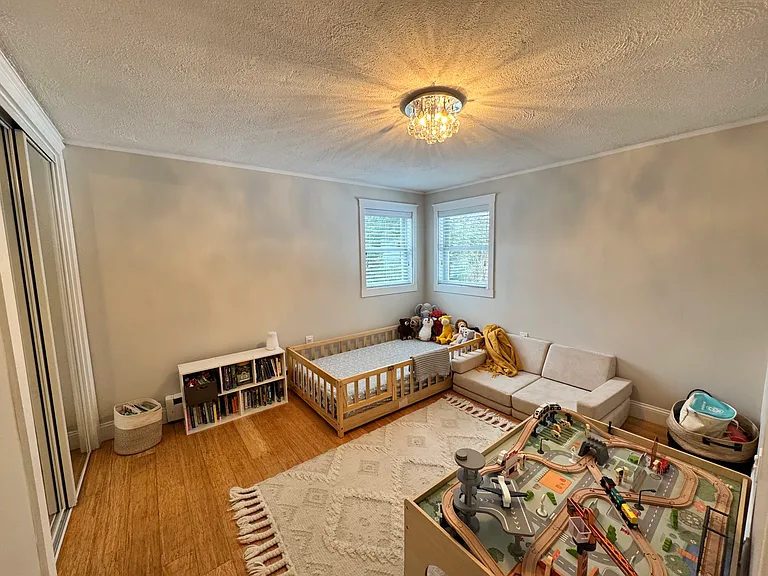 89 Portsmouth Ave — Photo 14