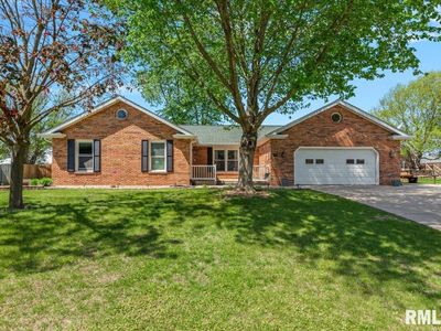 15 Stardust Dr, Sherman, IL, 62684