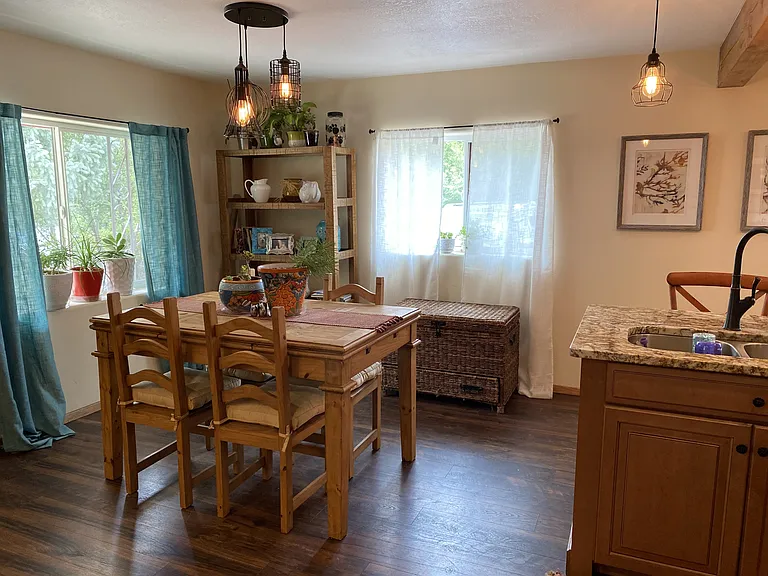 127 Oakley Ln — Photo 22