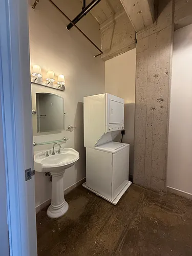 Floor plan PH09 STUDIO 1 BATH