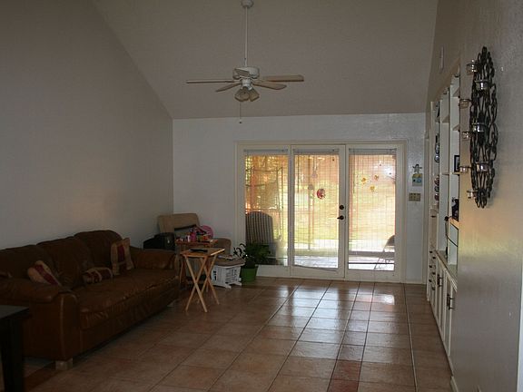 2nd image of 1815 Highland Park Ave