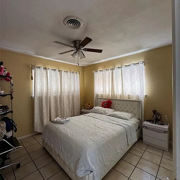 1104 Delmar St — Photo 6