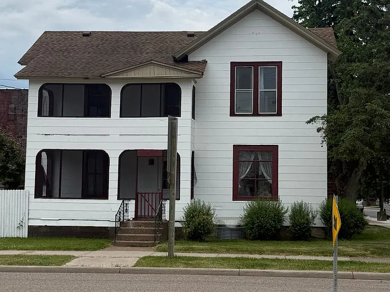 822 N High St — Photo 1