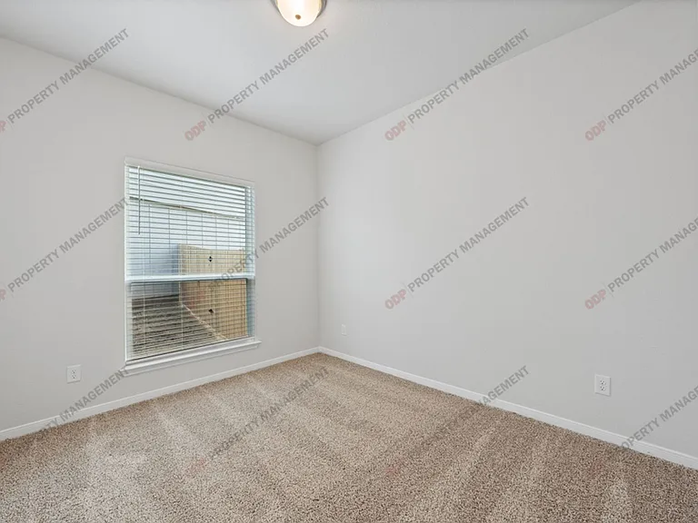 2221 Chia Ct — Photo 13