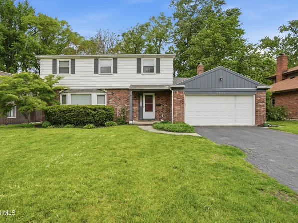 6926 Fredericksburg Dr, Sylvania, OH 43560