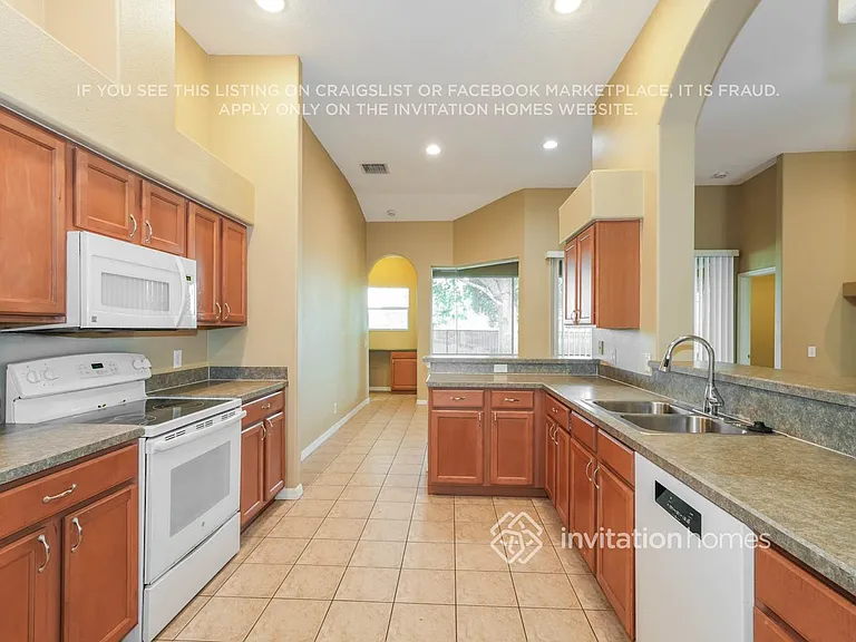 1631 Regal Mist Loop — Photo 5