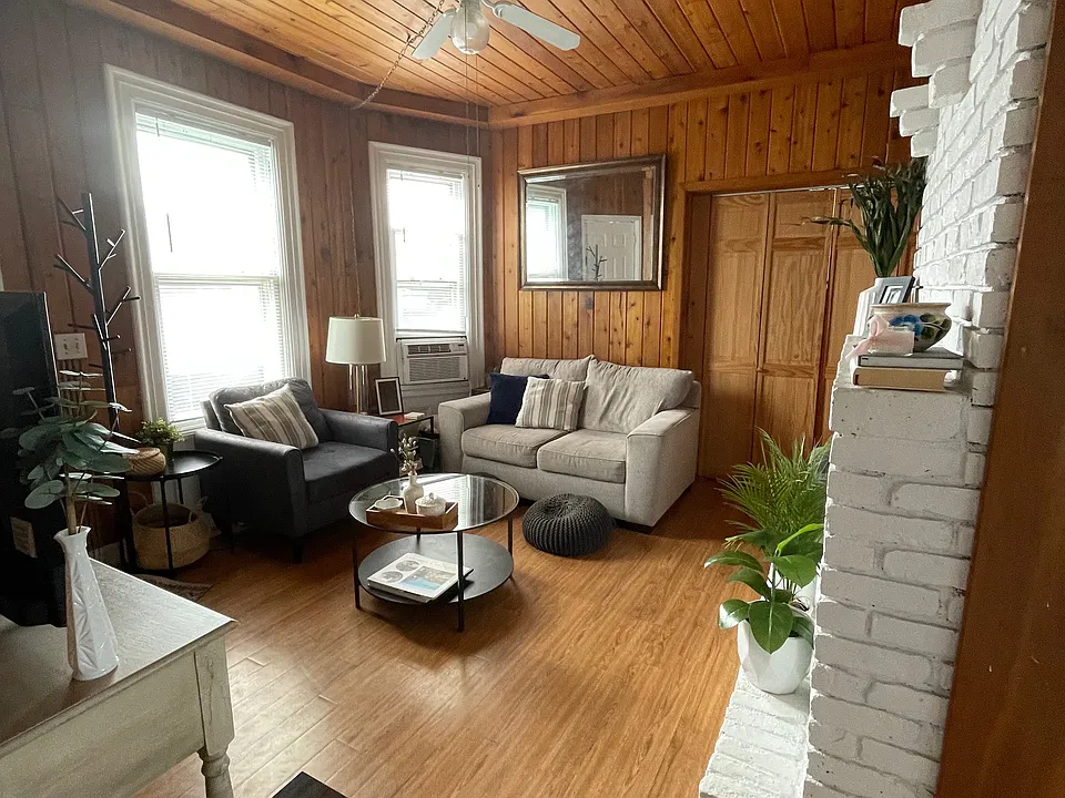 52 Park Ave #1