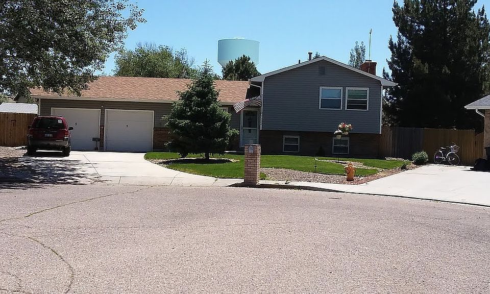 2nd image of 7322 Colonial Ct