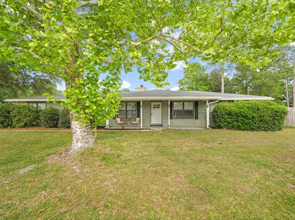 3014 Bob White Dr, Mary Esther, FL 32569