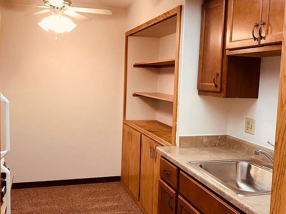 2nd image of 2570 N Maryland Ave #7026335