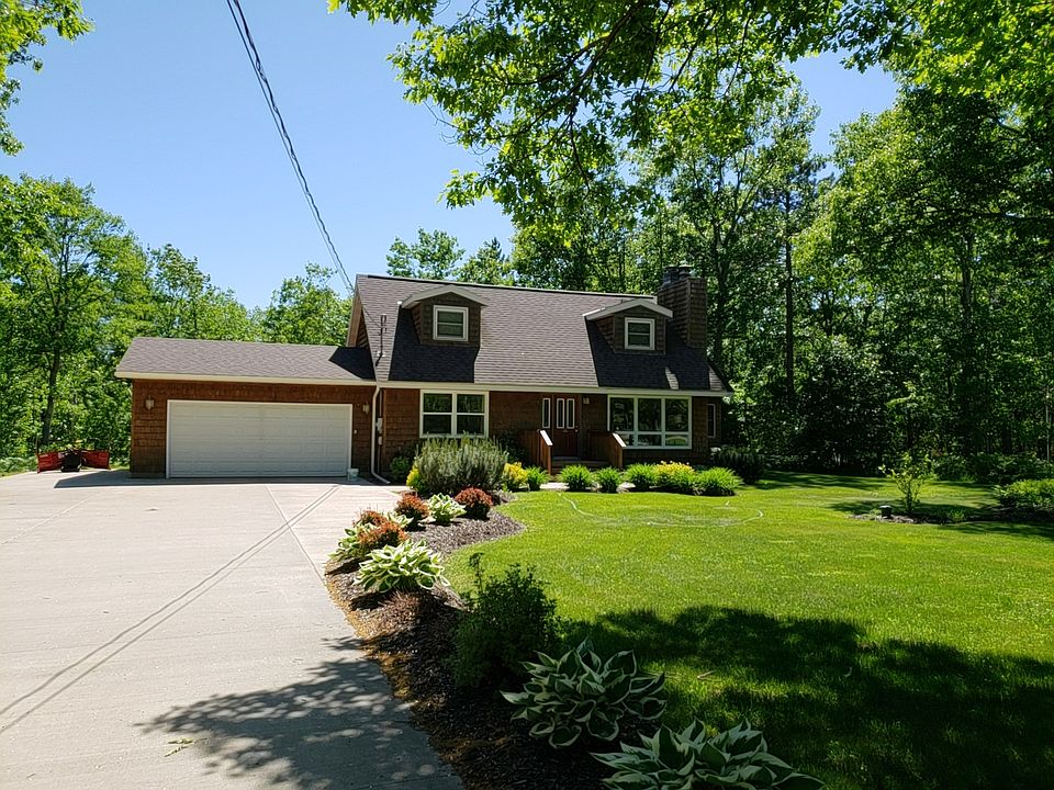 1st image of 209 Oakridge Dr