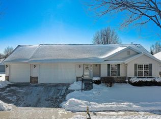 6831 Bluff Point Dr, Madison, WI 53718
