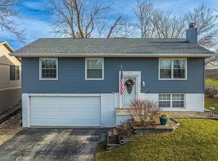 6612 Boxwood Ln NE, Cedar Rapids, IA 52402
