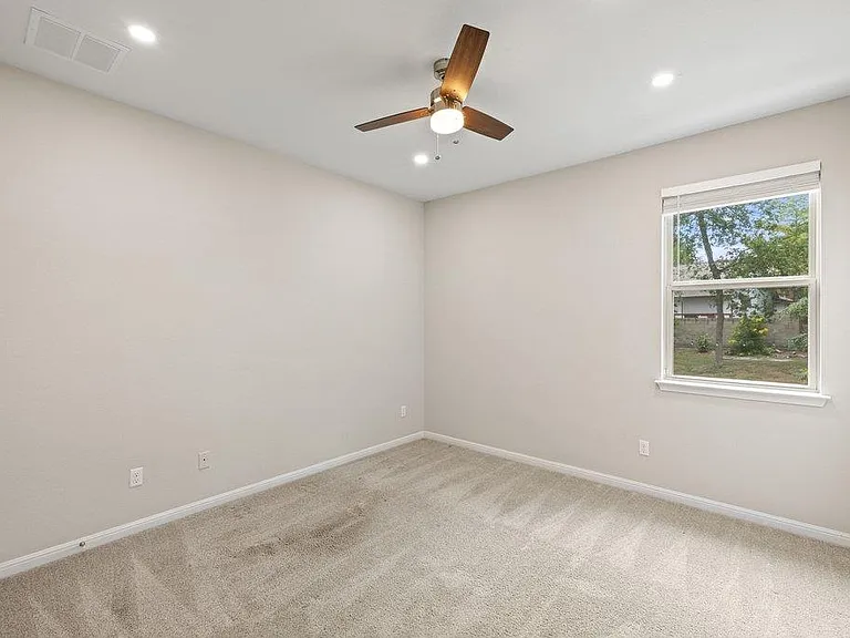 8305 Nicola Trl — Photo 33