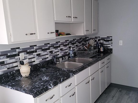 5th image of 63 Creekside Dr #B