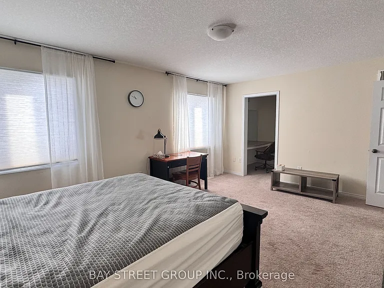 8859 Dogwood Cres #1 — Photo 2