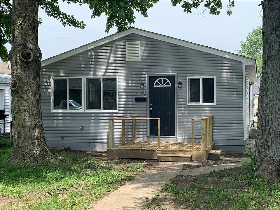 1st image of 4422 Hoyt Ave
