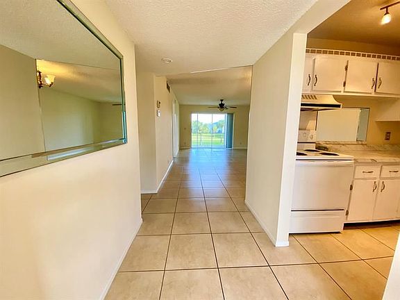 2nd image of 2828 Casita Way APT 202