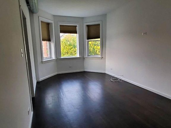 2nd image of 1625 W Beach Ave #2