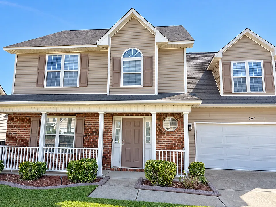 207 Bennington Dr
