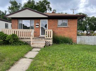 804 E Brockton Ave, Madison Heights, MI 48071