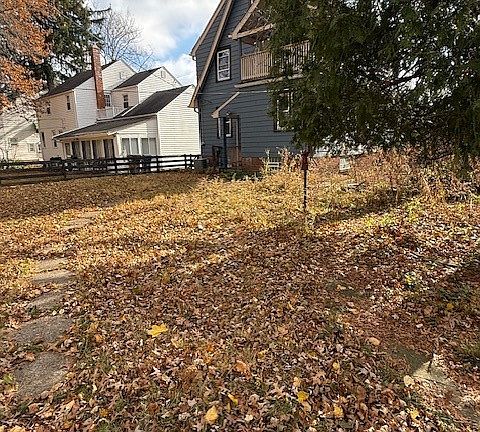 3rd image of 4009 Rosemond Rd