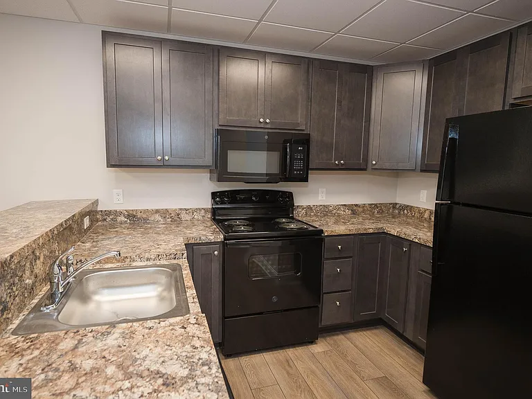 123 Bateman St #4-406C — Photo 24