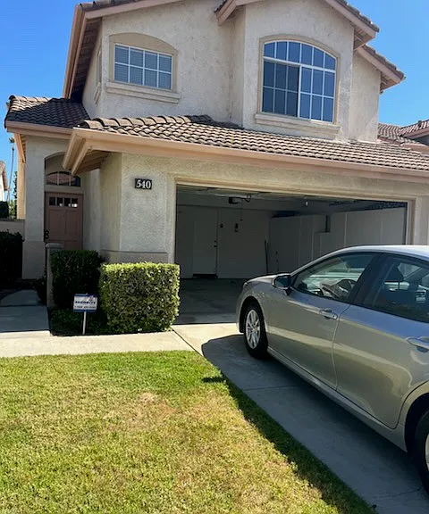 540 E Calora St — Photo 4