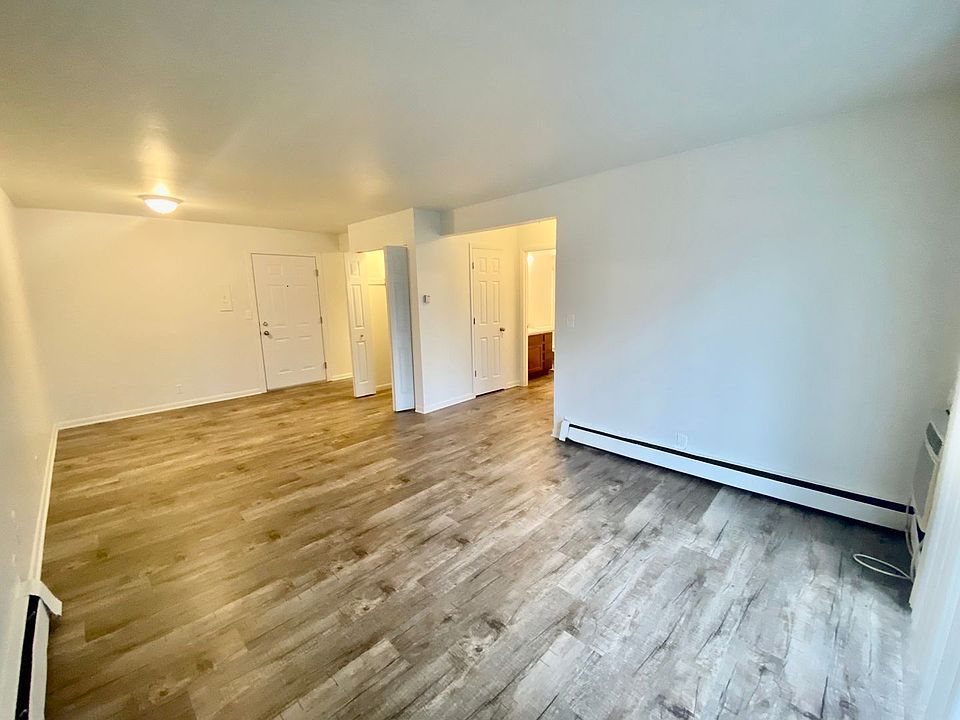 1st image of 510 N Congress St #15