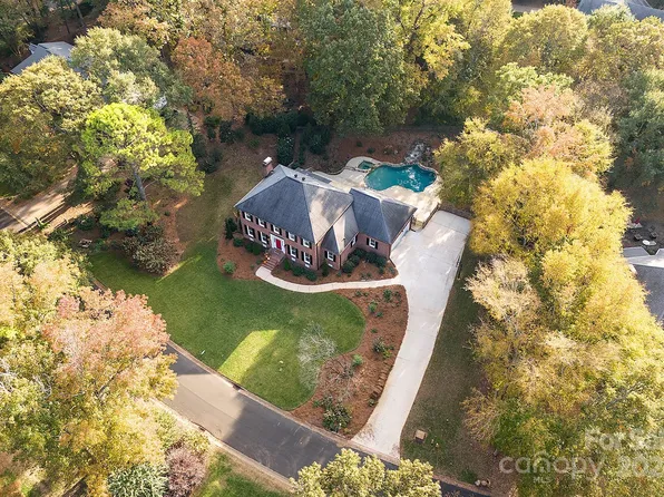 1521 New Gate Ct NW, Concord, NC 28027