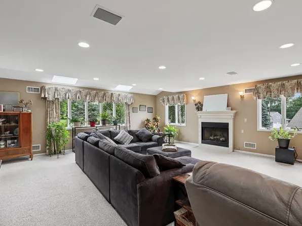 6 Kipp Ct, Wayne, NJ 07470