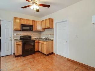 316 Pine St #2, Elizabethport, NJ 07206