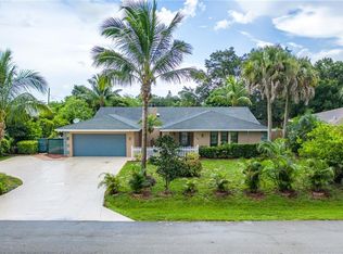 118 NE Caprona Ave, Port Saint Lucie, FL 34983