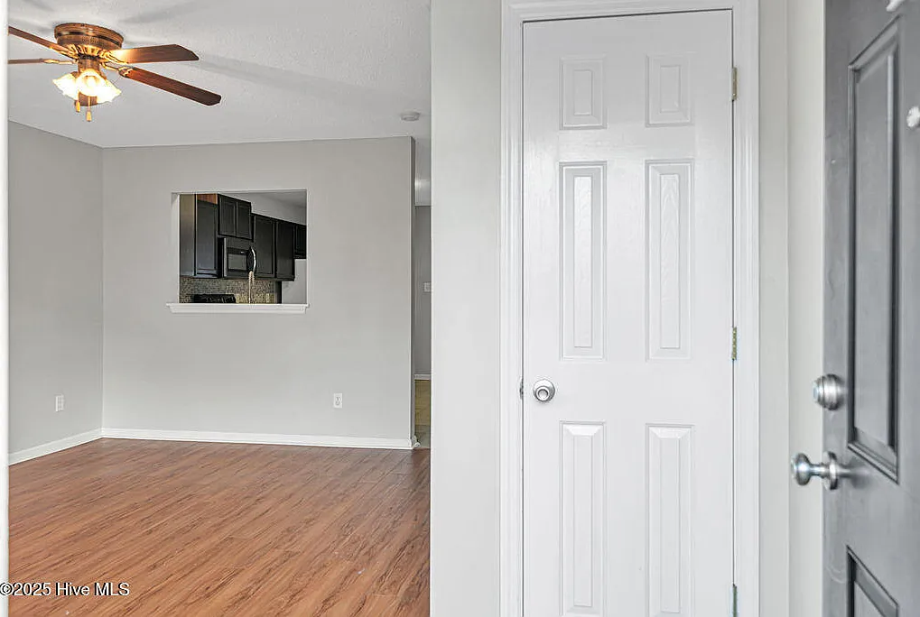 408 Timberlake Trl — Photo 3