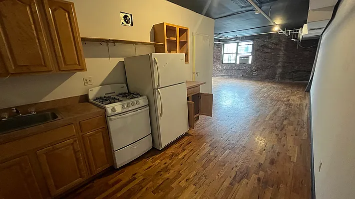 Rented by Nooklyn NYC LLC | media 1