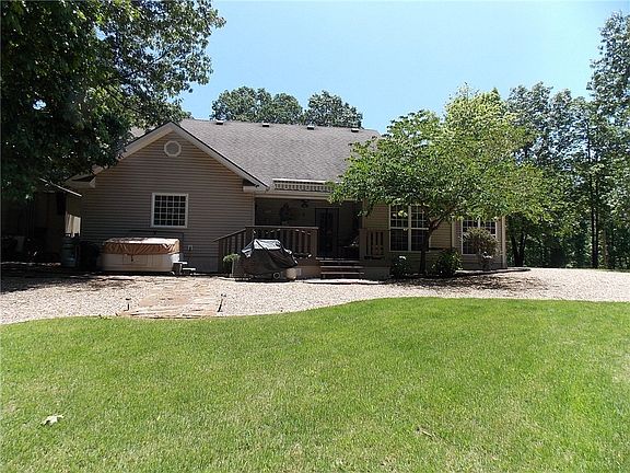 2nd image of 10 Casebolt Ln