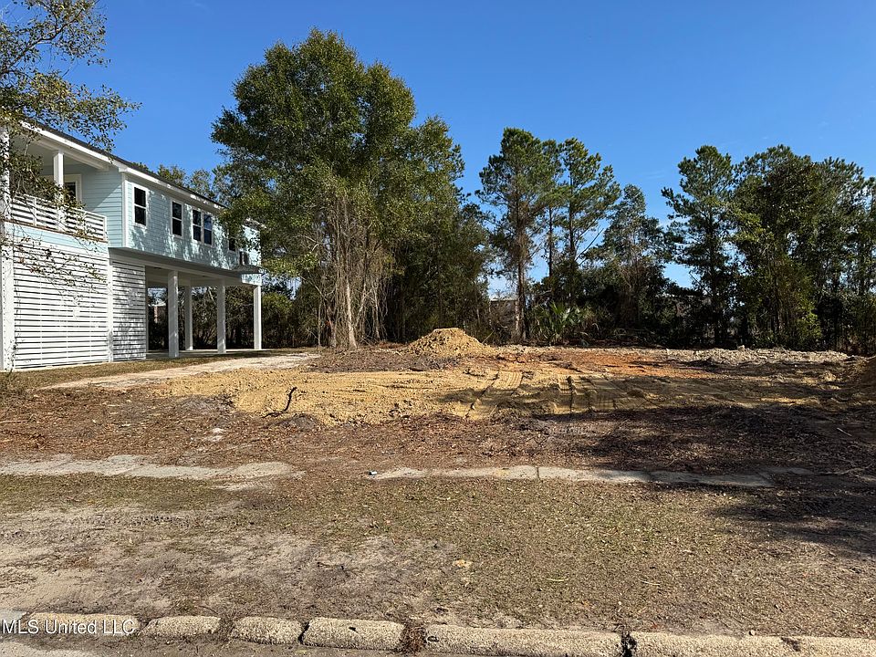 1st image of Nsn 18 21 Holiday Dr Lot 18