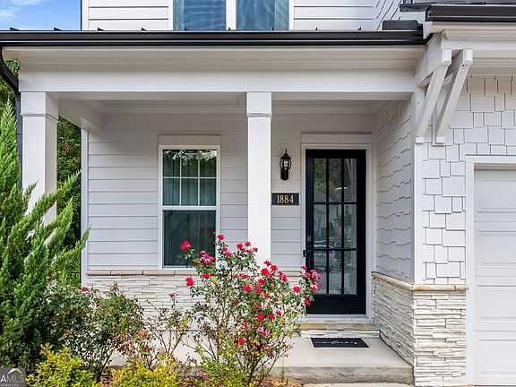 4th image of 1884 Commons Pl NW