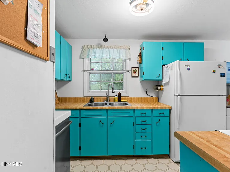 5405 Autumn Dr — Photo 10