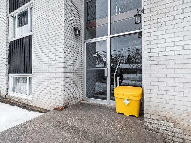 14 Scace Ave #18 — Photo 15