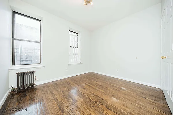 Rented by Nooklyn NYC LLC | media 21
