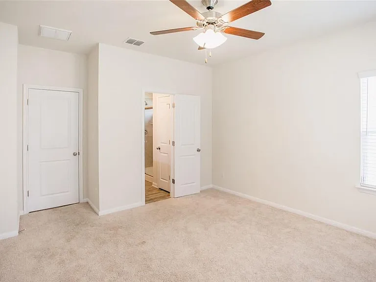 242 Mossycup Dr — Photo 18