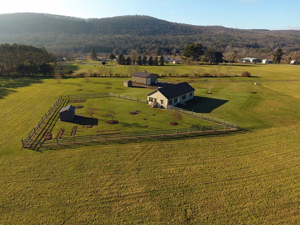 14.87 Acres - 4-Bay Garage