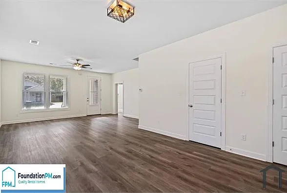 1470 Lyndale Ave — Photo 8