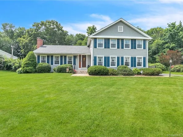 52 Farmstead Lane, Windsor, CT 06095